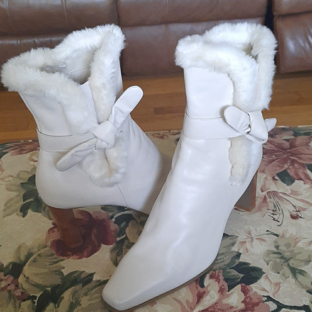 FABULOUS BOOTS W/FUR